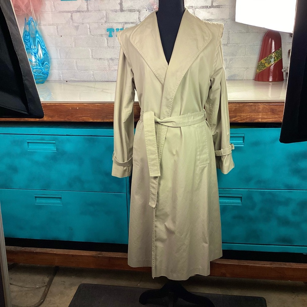 Vintage Rain Shedder Women's Tan Trench Coat, Fully Lined